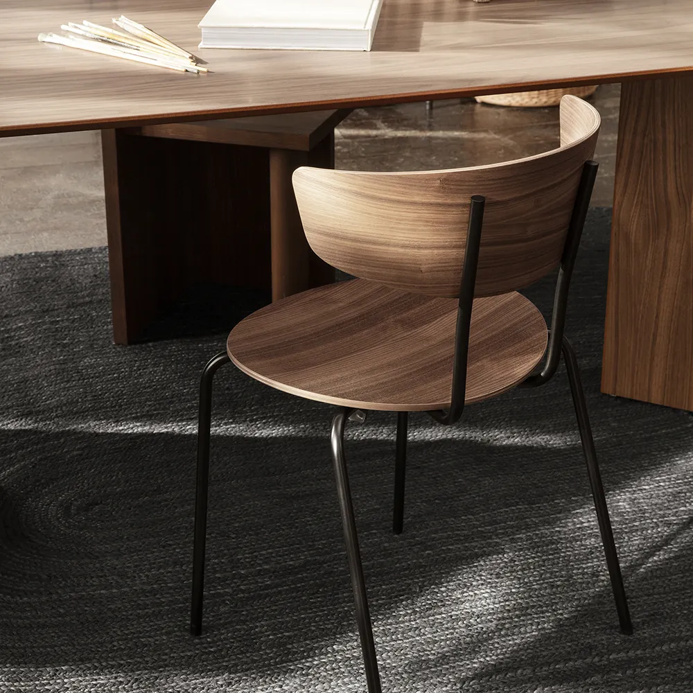 Herman Esszimmerstuhl - Walnut