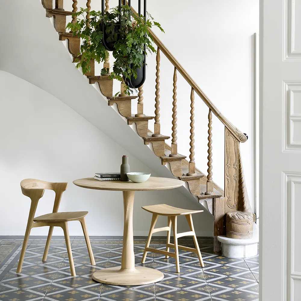 Torsion Esstisch Ø90 cm Eiche