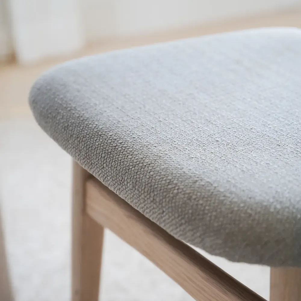 Rodham Stuhl weiß pigmentierte Eiche/grau-beige