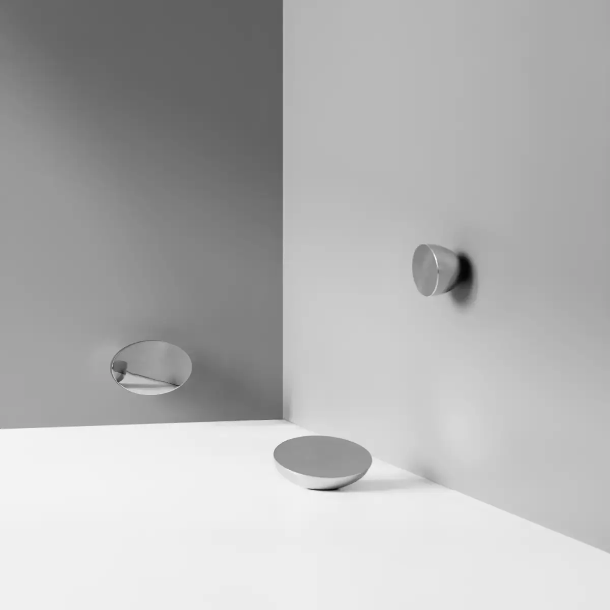 Aura Wandspiegel Stainless Steel Large