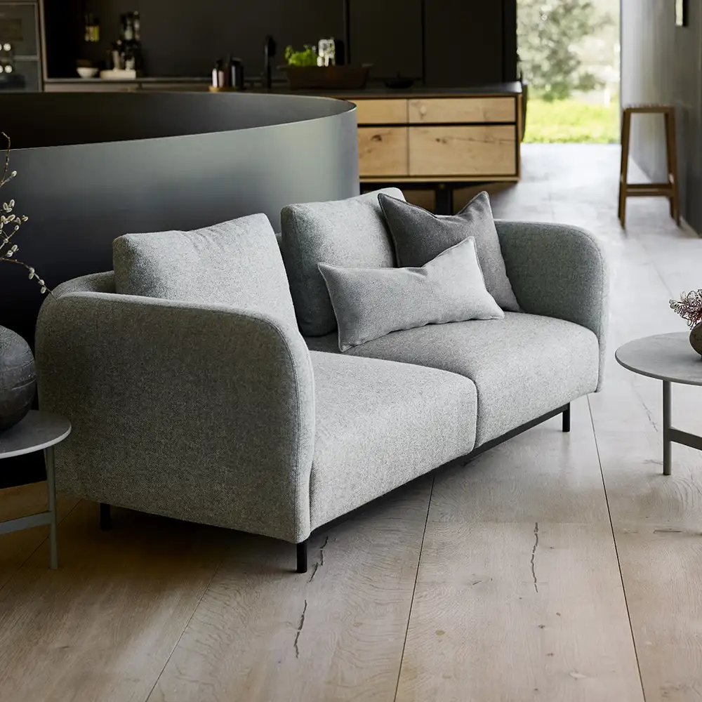Aura 2 Sitzer Sofa