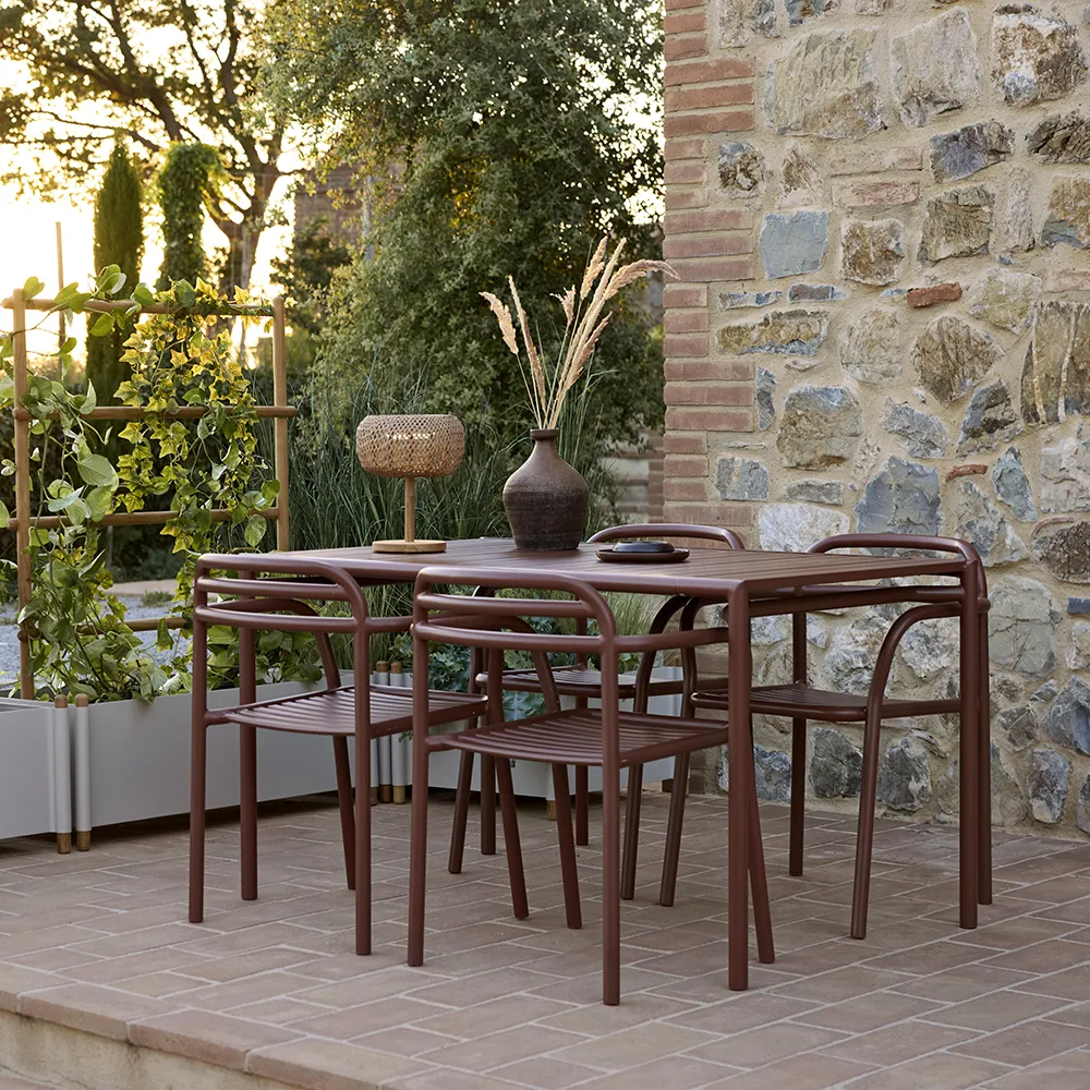 Bliss Stuhl mit Armlehne Desert red