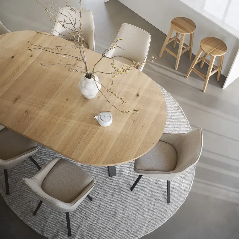 Alison Esszimmerstuhl hellbeiger stoff/schwarze metallbeine