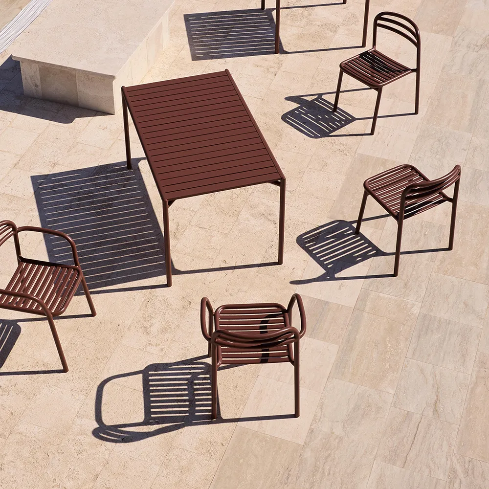 Bliss Stuhl mit Armlehne Desert red