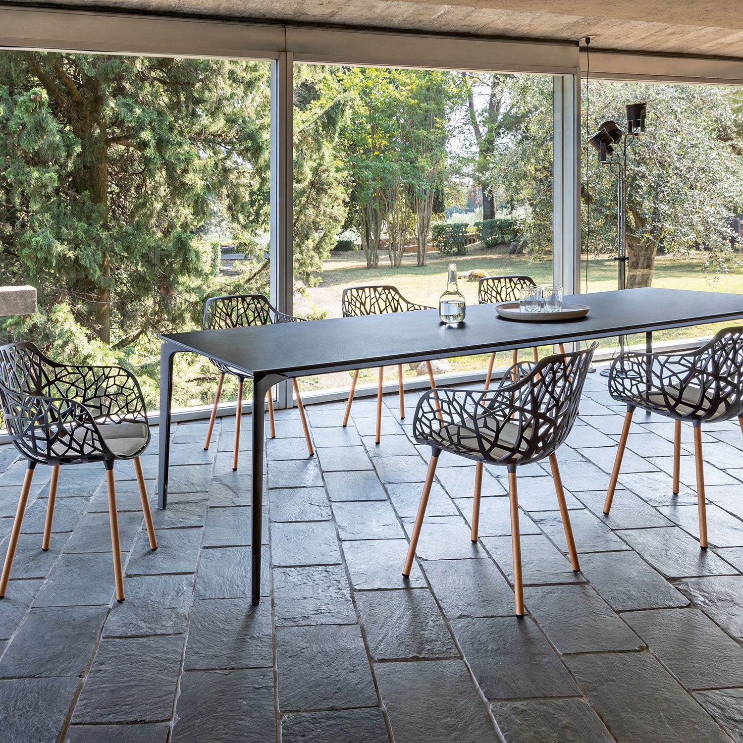 Forest Armlehnstuhl mit Iroko gepolsterten Beinen Blue Teal