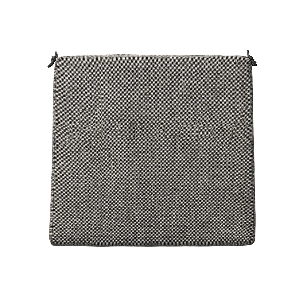 Sessel 1, High Tech, Brauereistuhl, schwarz meliert, L 37 B 39 H 3 cm 