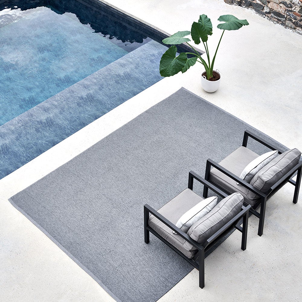 Svea Teppich 70x50 cm granit / black metallic