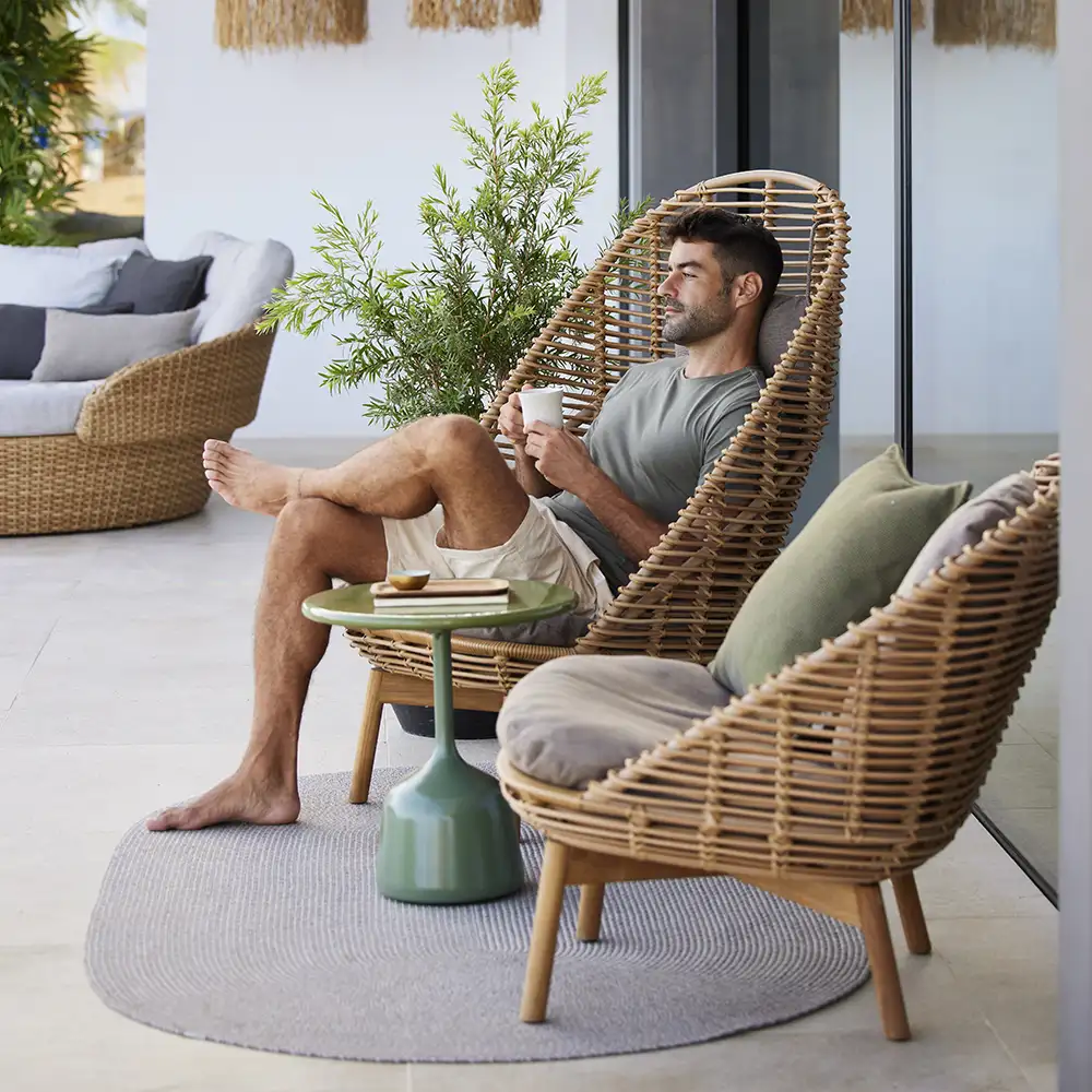 Hive Sessel mit hoher Rückenlehne und Beinen aus Teakholz Natural, Weave 