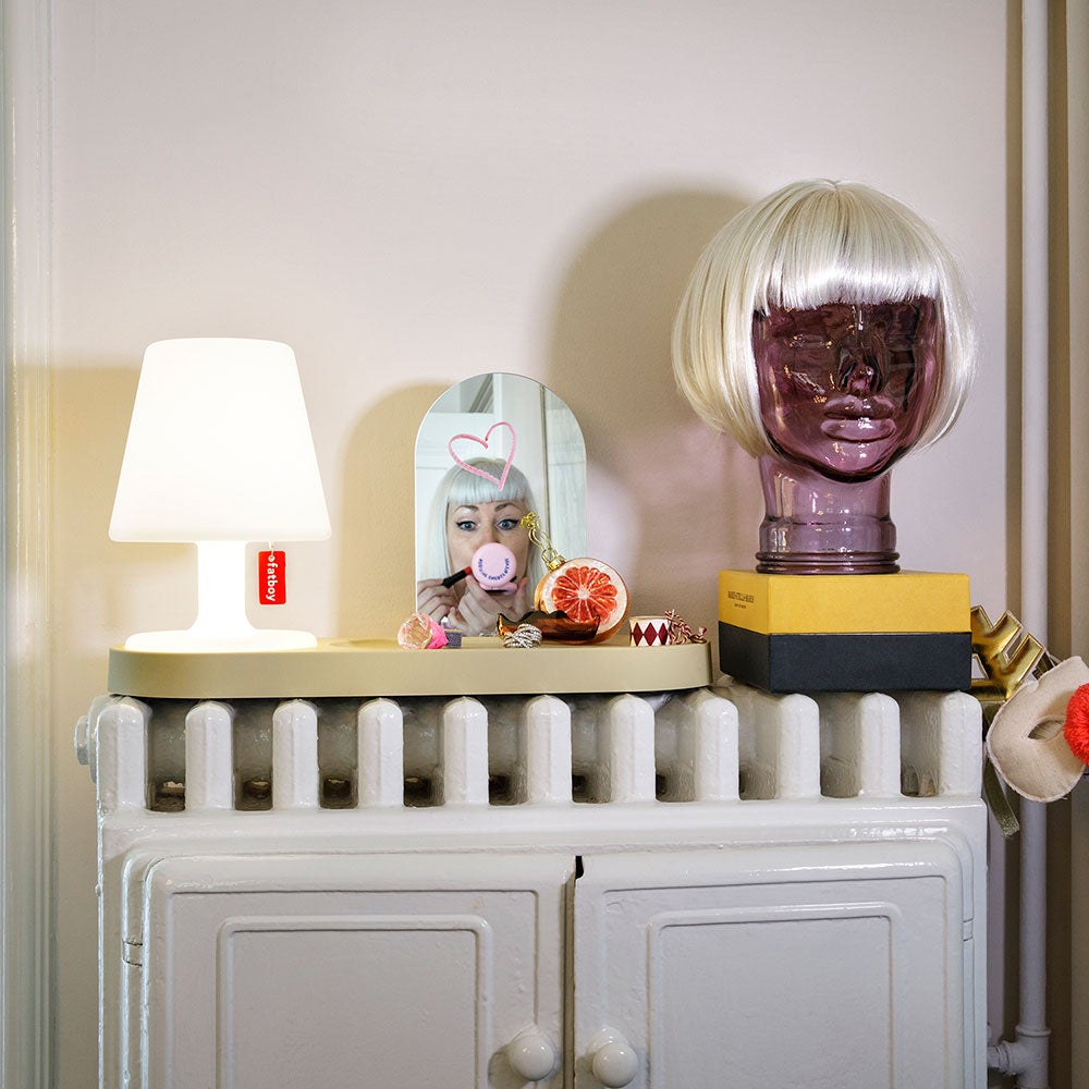 Edison the petit tragbare wieTheaufladbare Tischlampe weiß