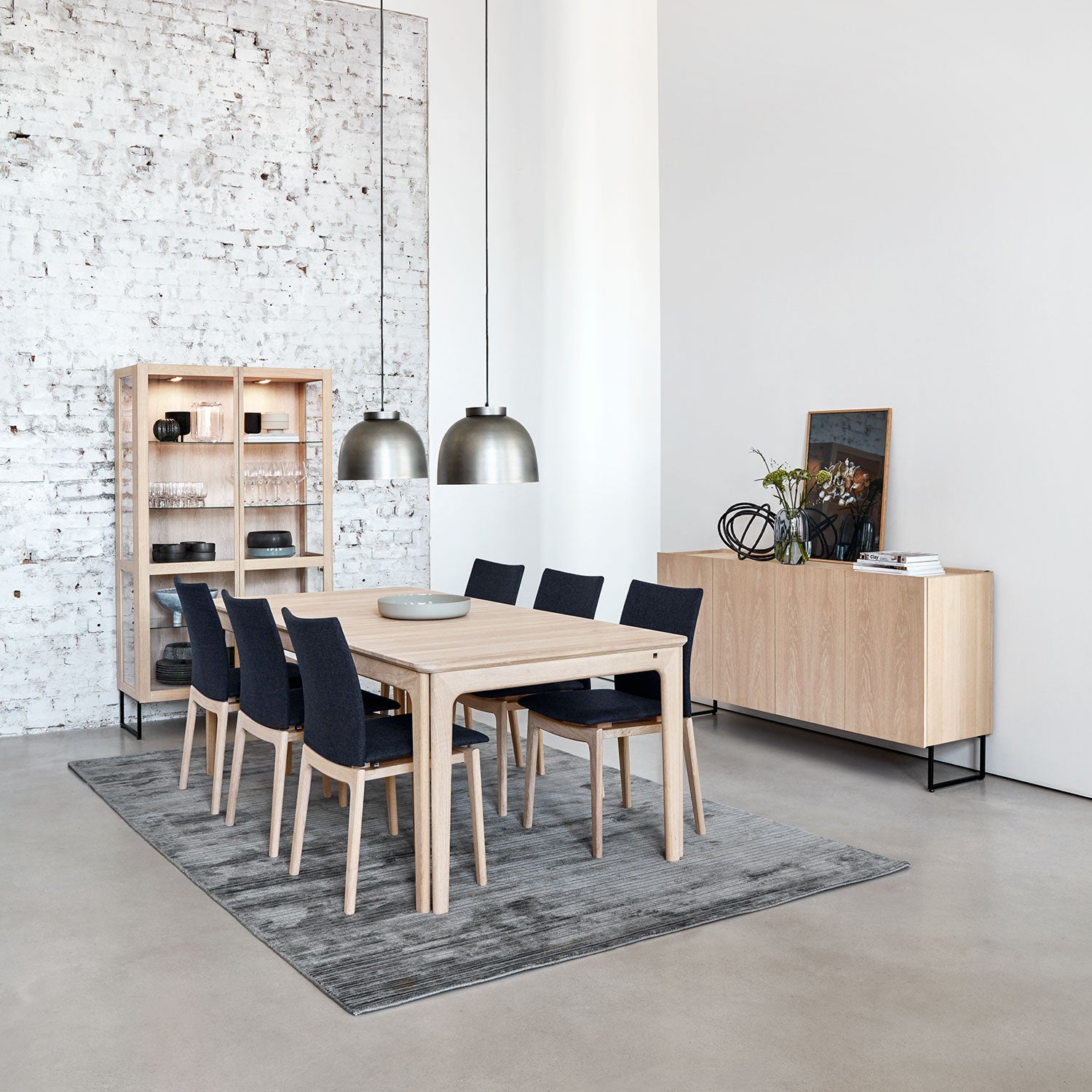 Sm404 Anrichte Nussbaum Naturöl 169X43X68Cm 