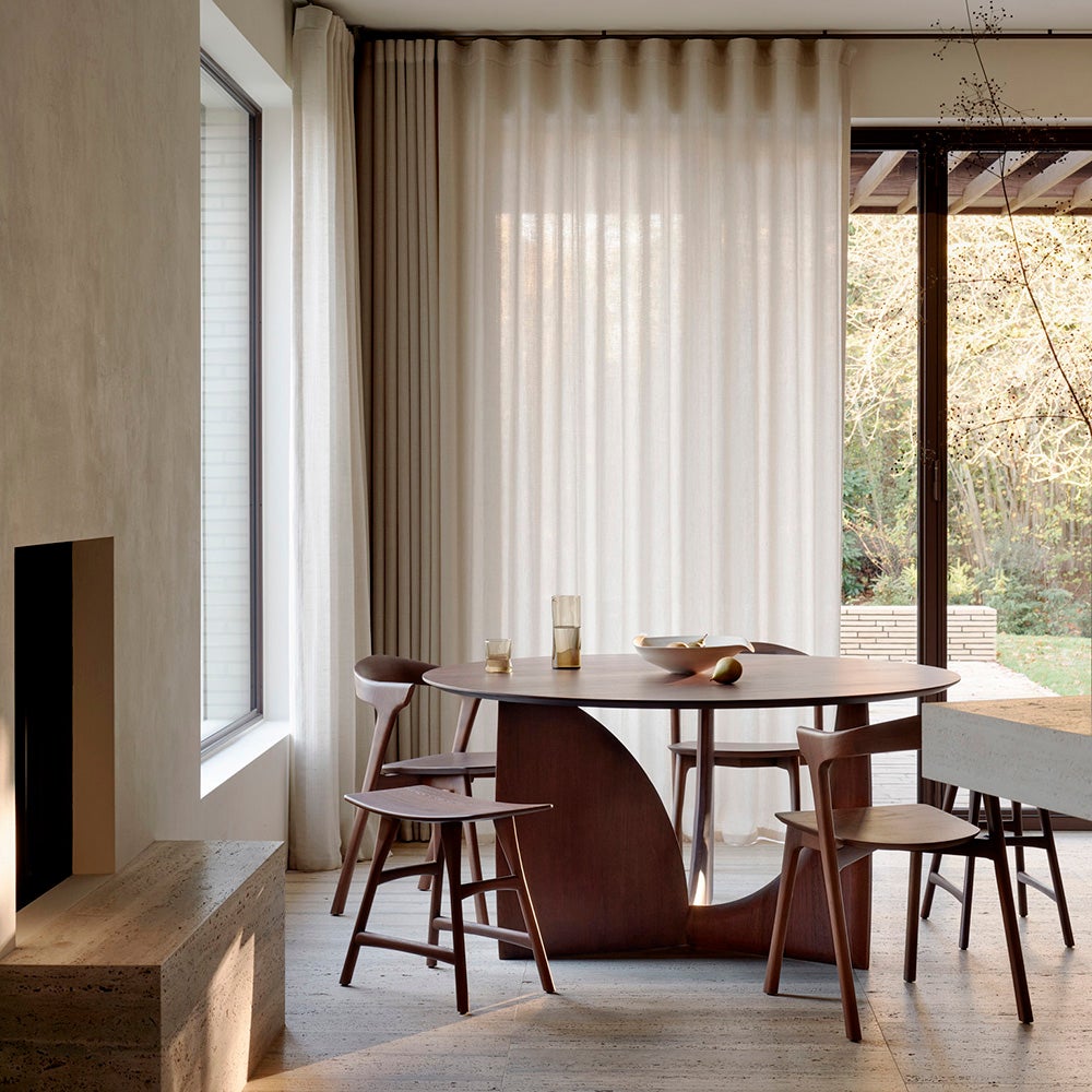 Osso Hocker Braun lackiertes Teakholz