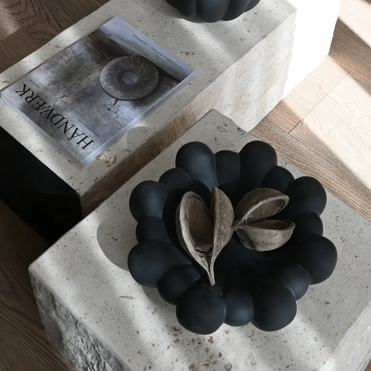 Handgefertigte Dekoschale Bloom Black Ø 28,5 cm