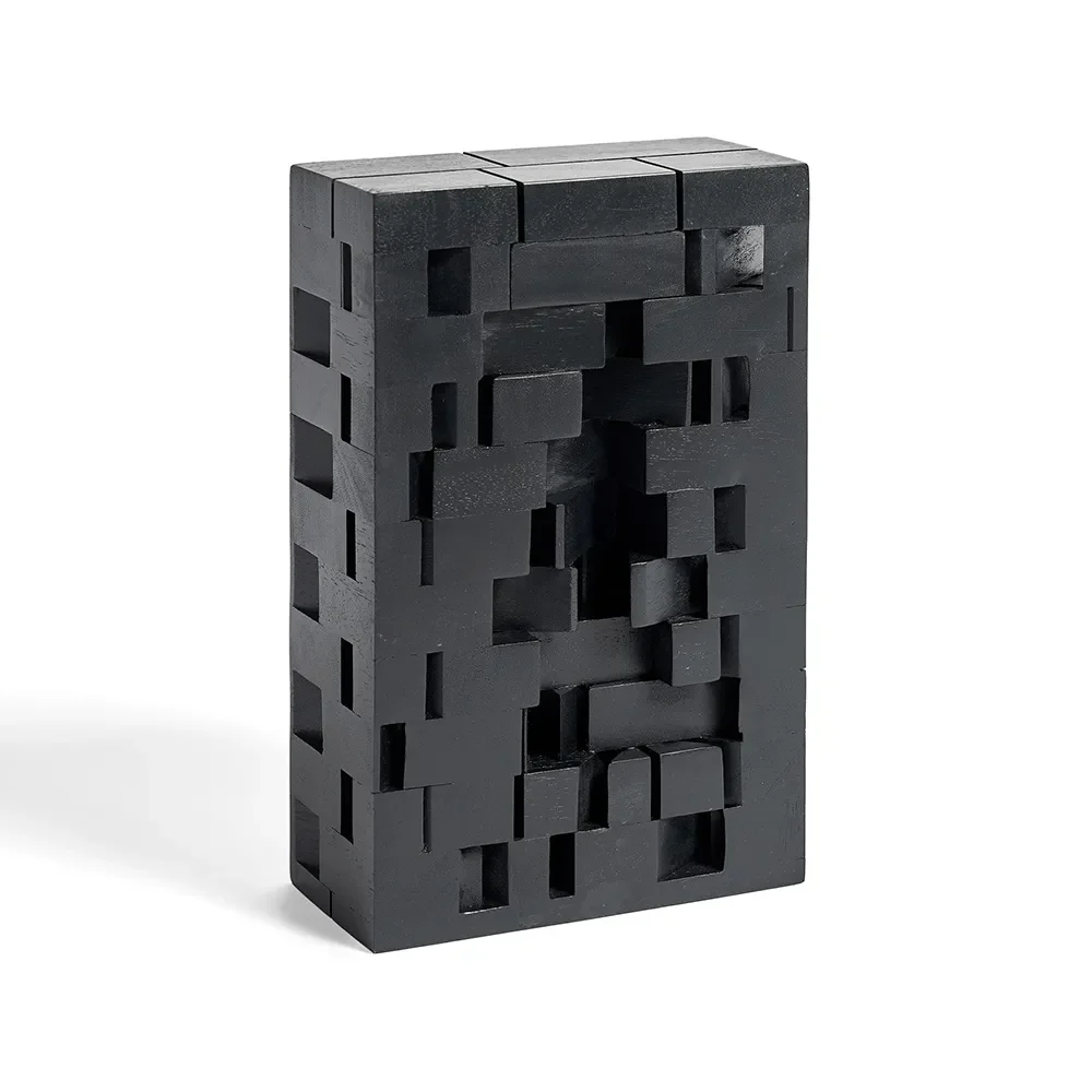 Urban House skulptur aus schwarz lackiertem Mahagoni
