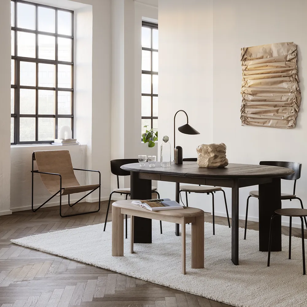 Bevel Esstisch 117-217x117 cm - Black Oiled Beech