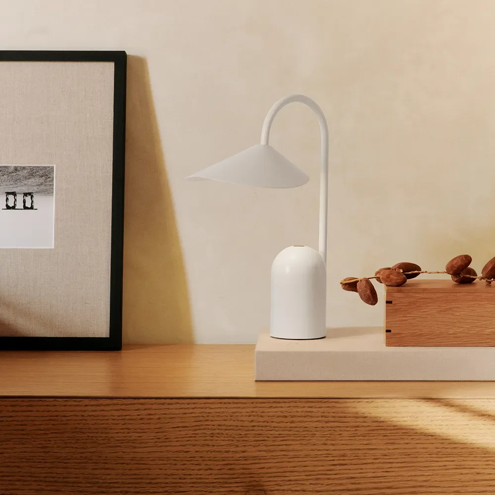 Arum Portable Lampe White