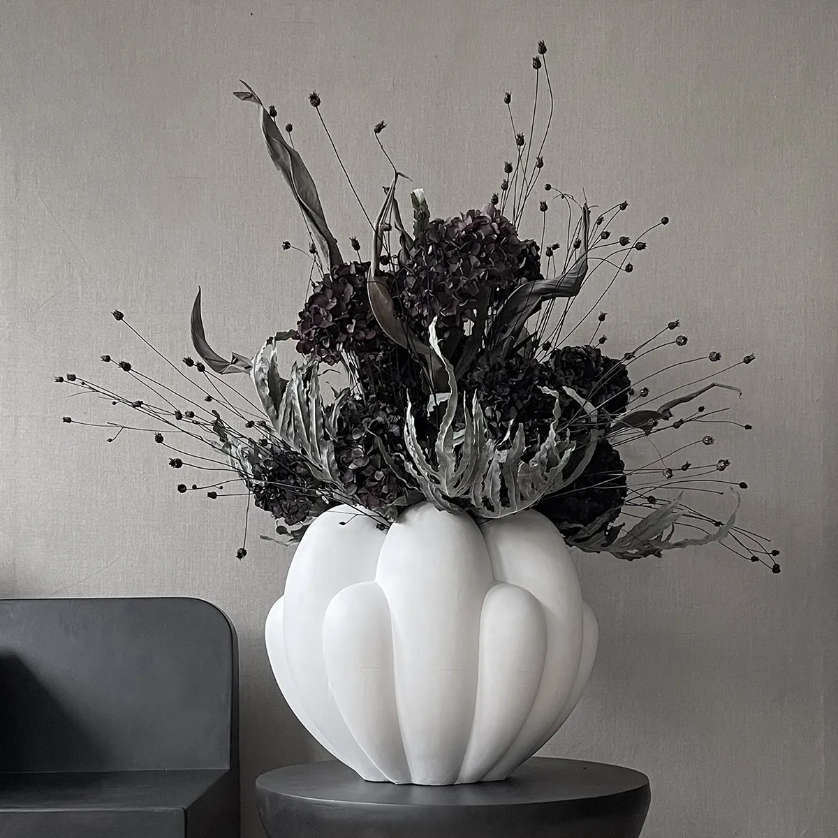 Handgefertigte Vase Bloom Big Bone White H44 cm