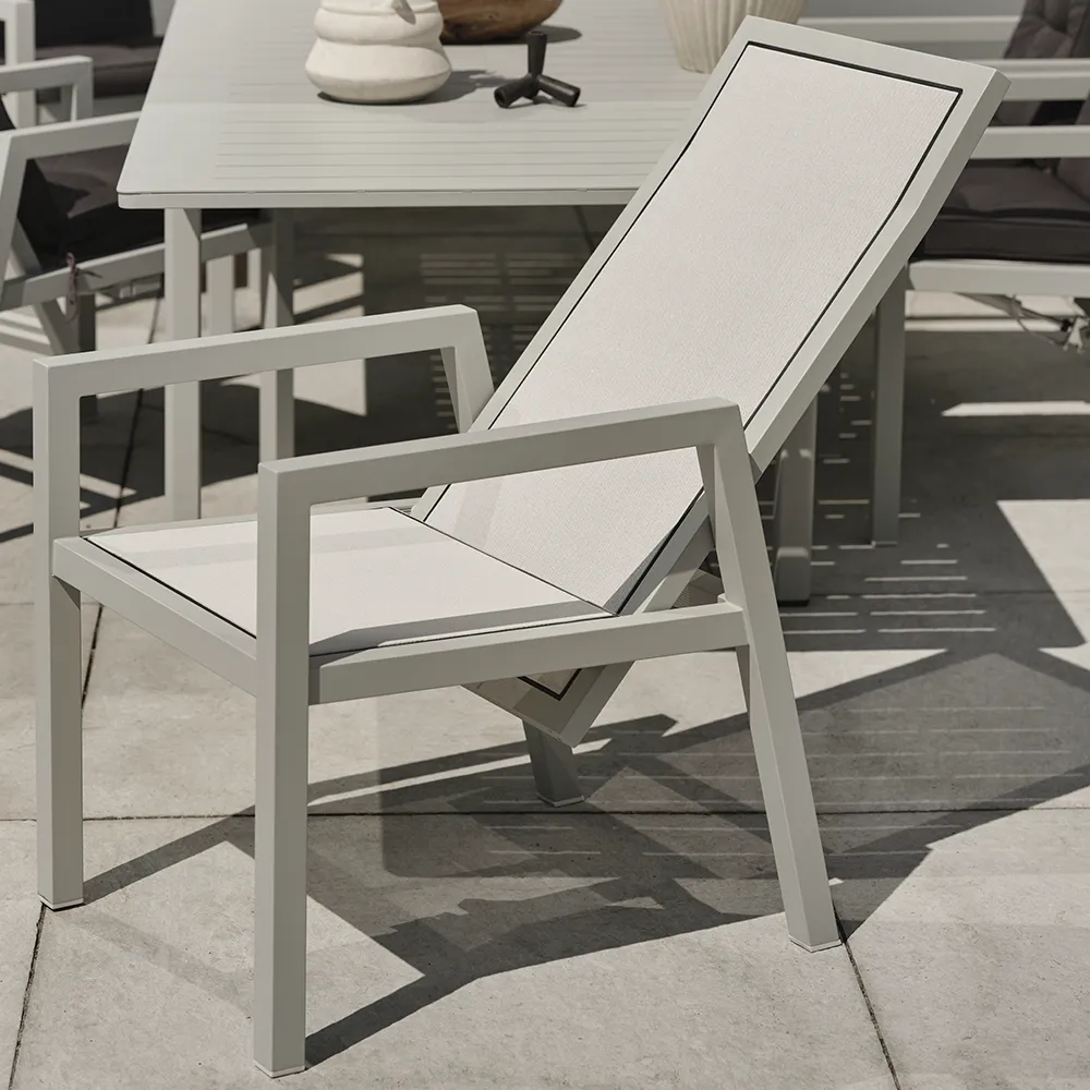 Newfort Positionierungsstuhl hellgrau