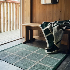 Gewebte Decke aus Lammwolle Criss Leaf