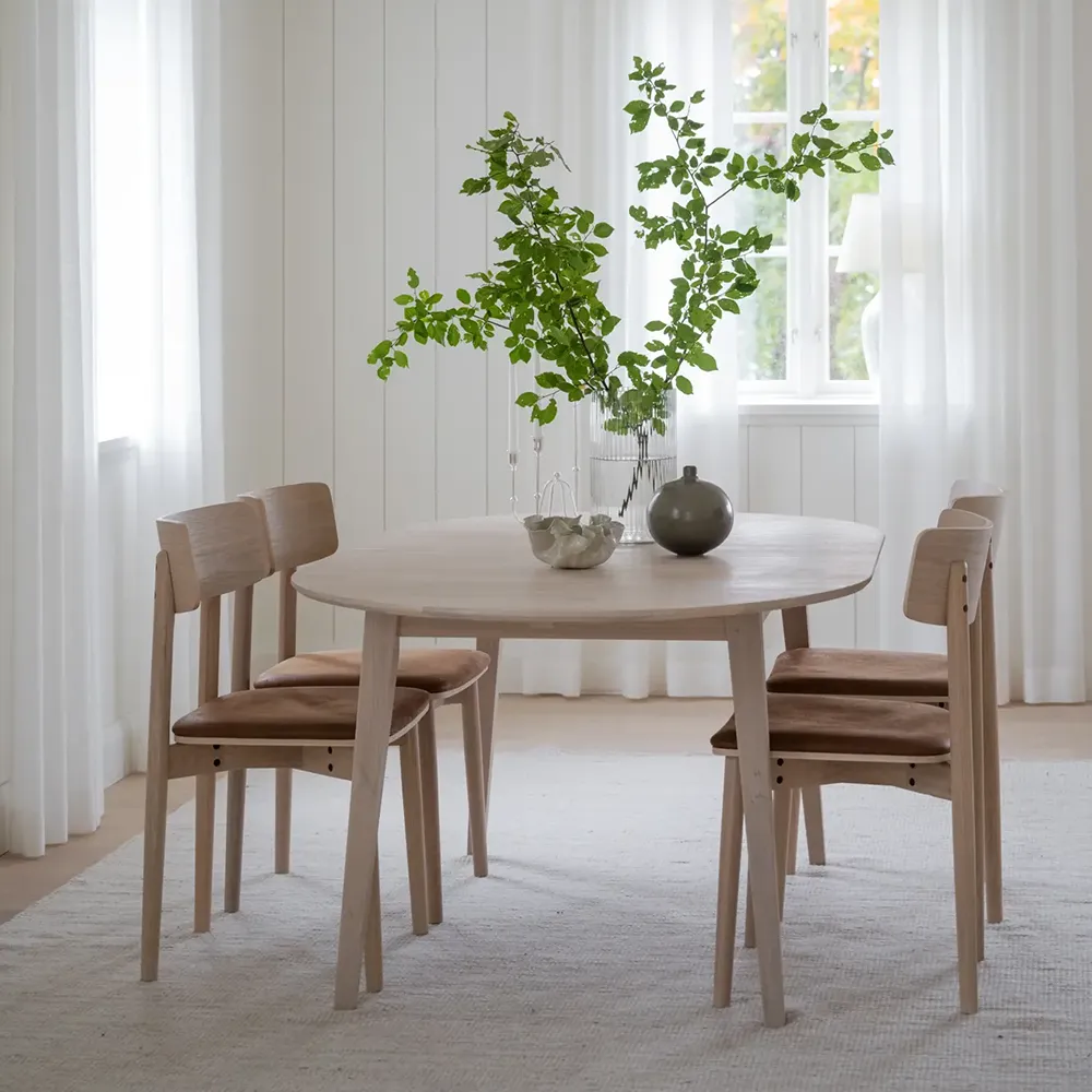 Wolcott Esszimmerstuhl Eiche weiß pigmentiert/braun