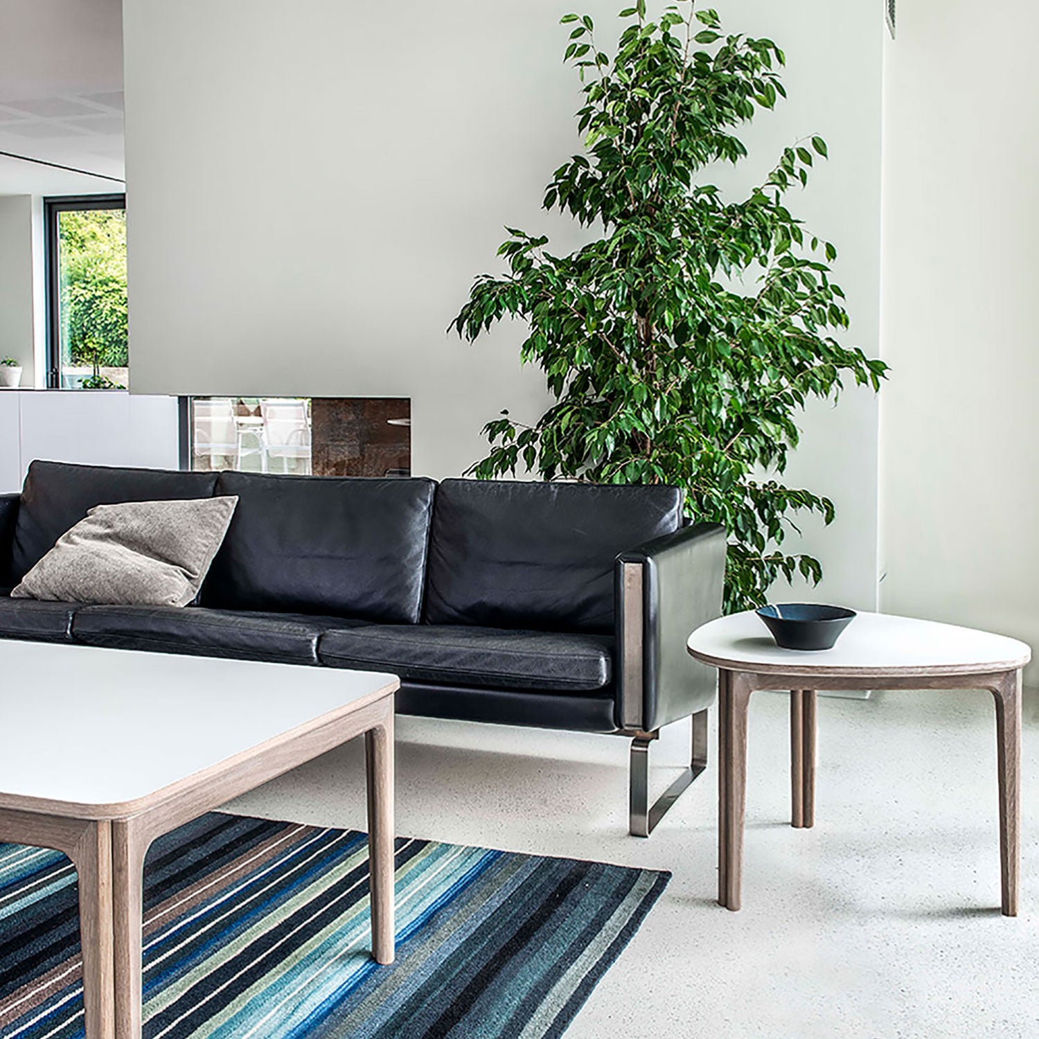 Sm205 Couchtisch Eiche Weißgeölt/Weißlaminat 135X77X47Cm 