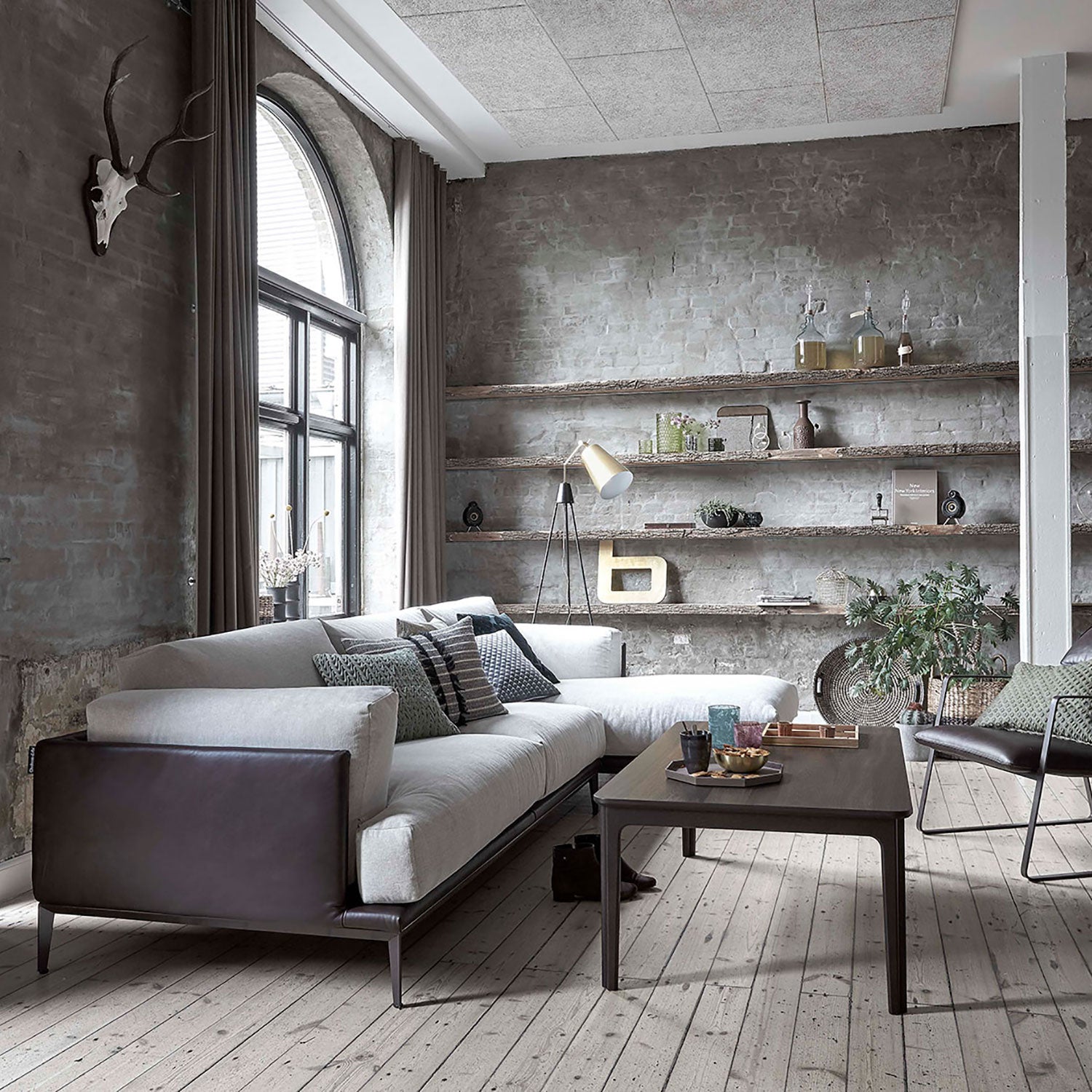 Sm205 Couchtisch Eiche Lackiert 135X77X47Cm 