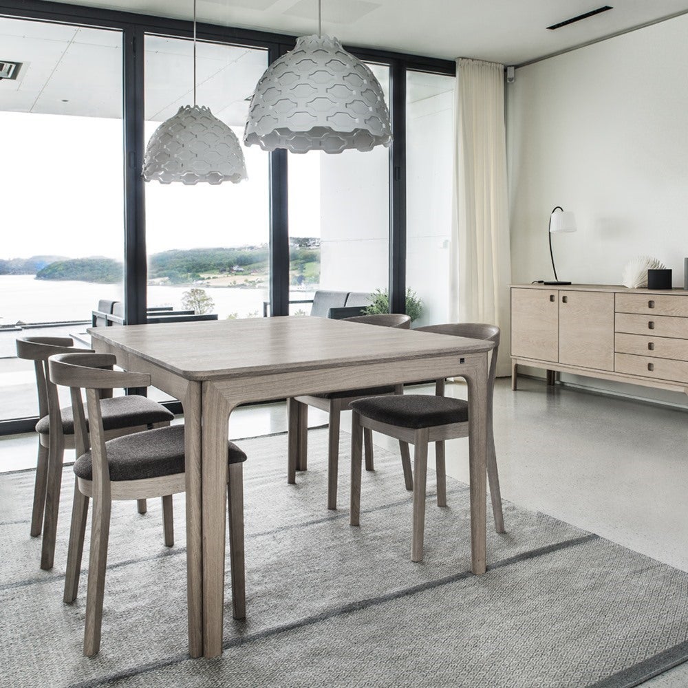 Sm52 Stuhl mit Stoff der Kategorie 2 