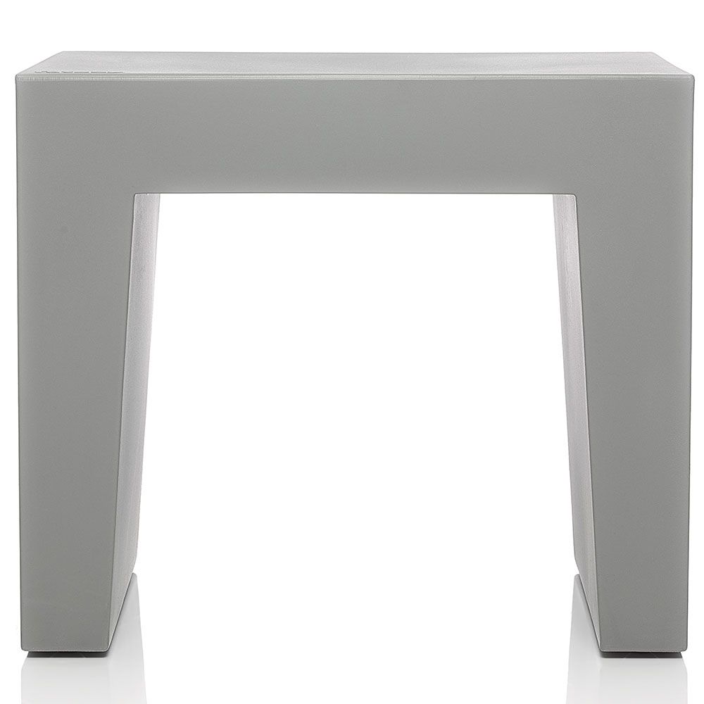 Concrete seat grau