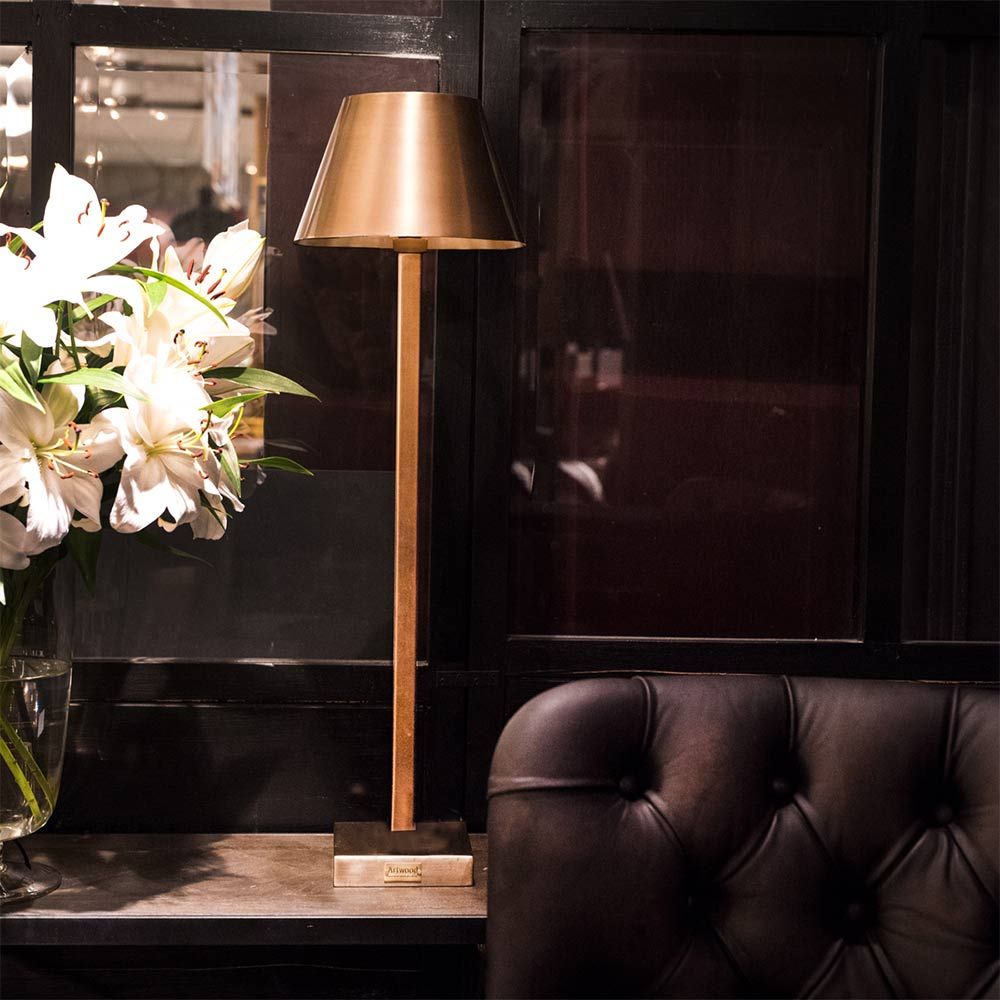 Graz Tischleuchte Messing antik