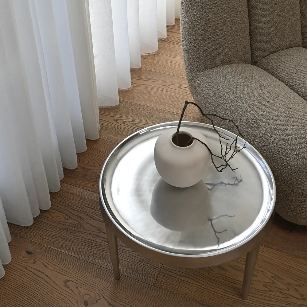Phantom Couchtisch niedrig – Chrom