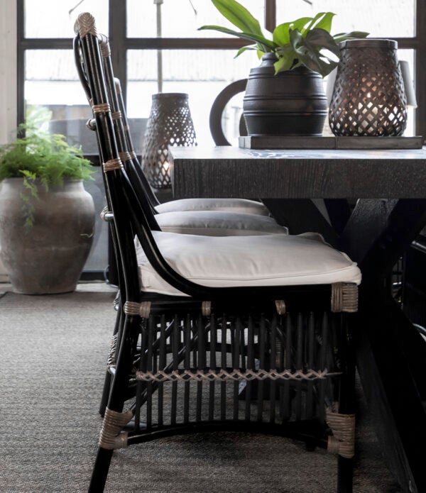 Columbus Diningchair Schwarz exkl. Kissen