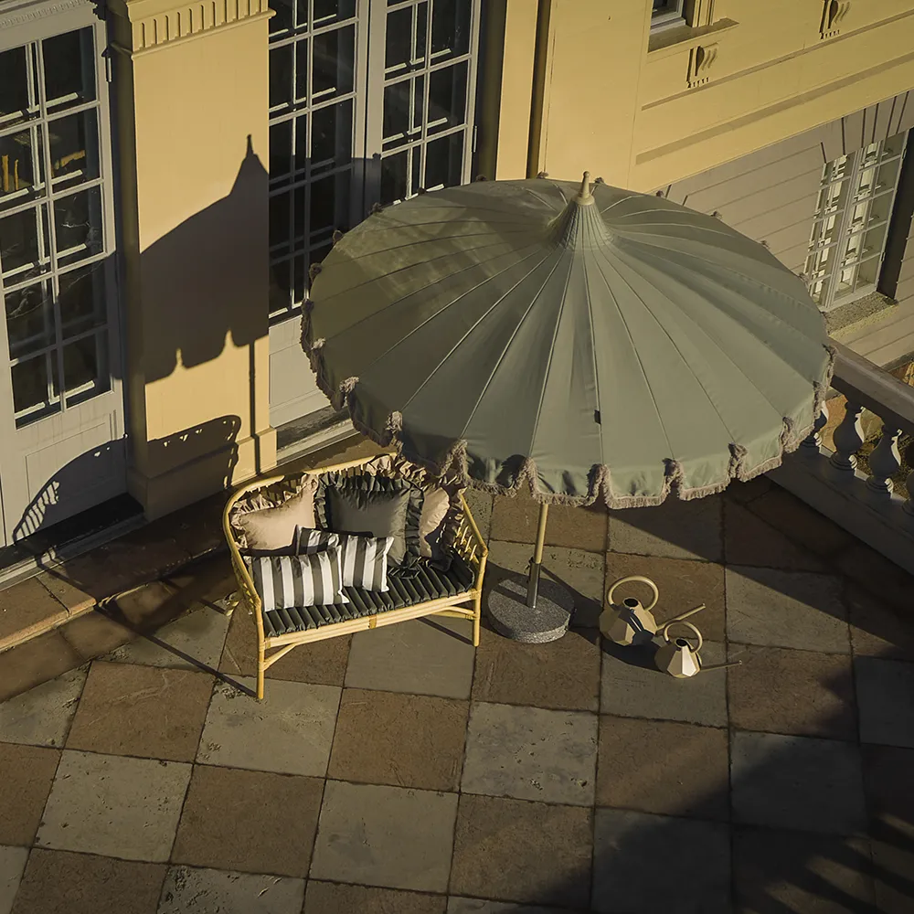 Sonnenschirm mit Fransen Ø240 cm Eucalyptus