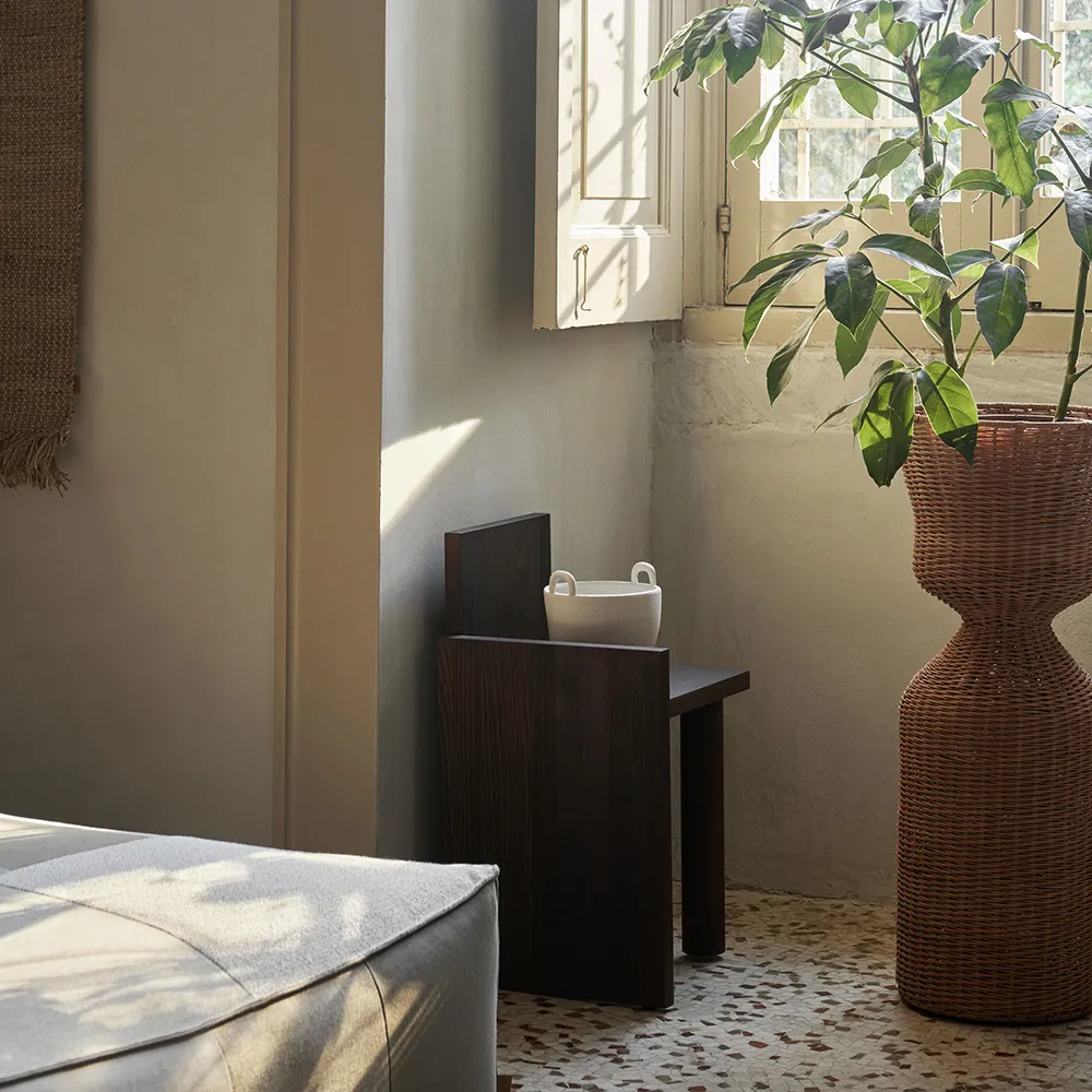 UTA Piece - Dark Stained Pine