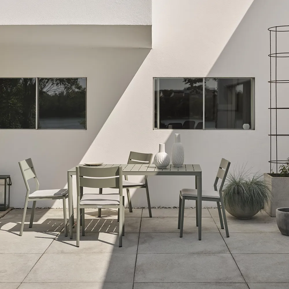 Bigby Esstisch 144x76 cm staubig grün