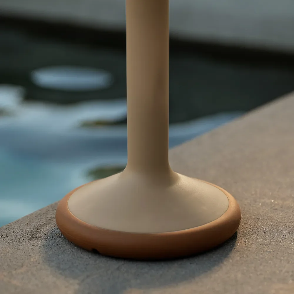 Tragbare Solarzellenlampe Luu Beige