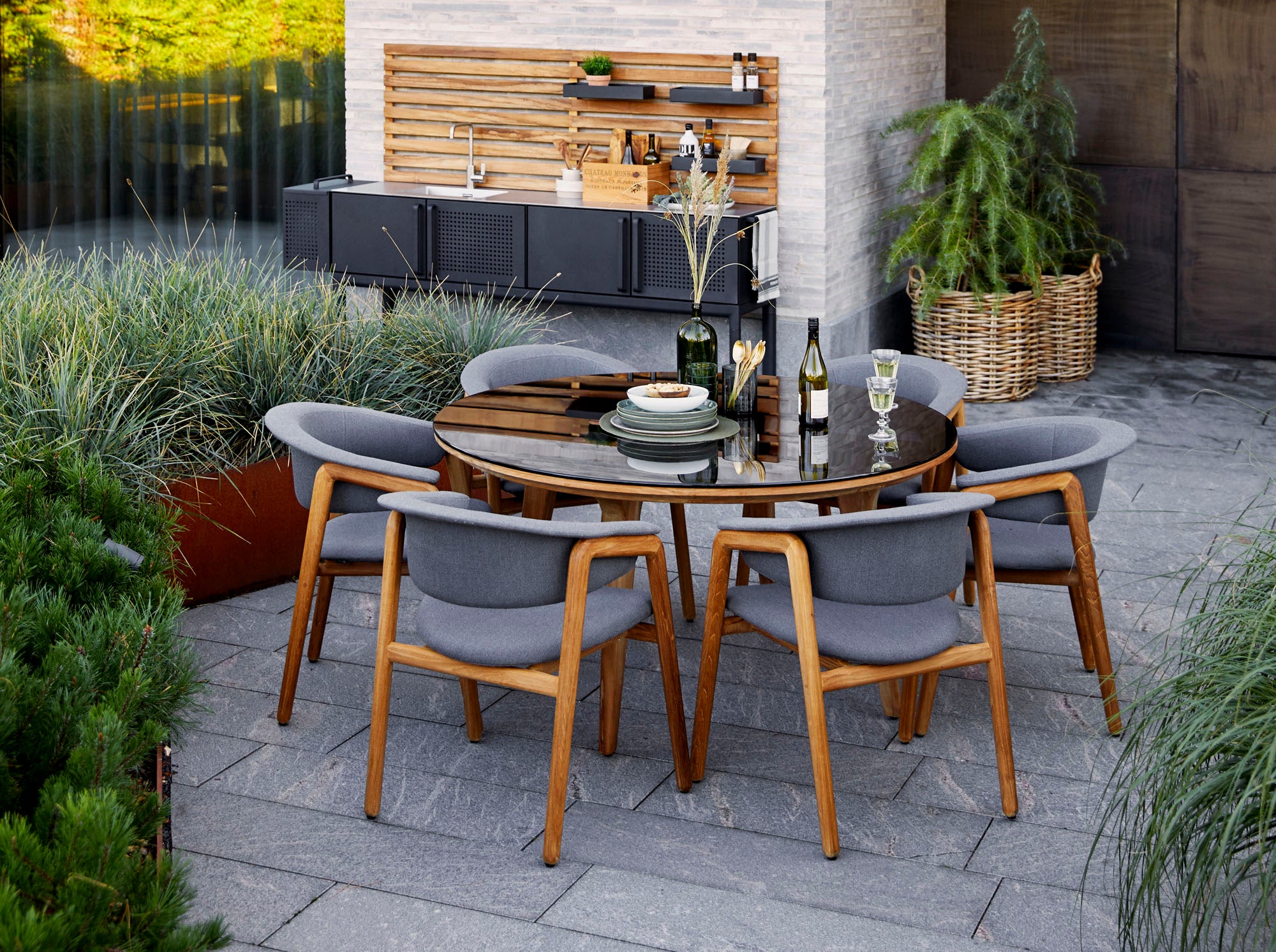 Aspect Esstisch 144 cm Teak