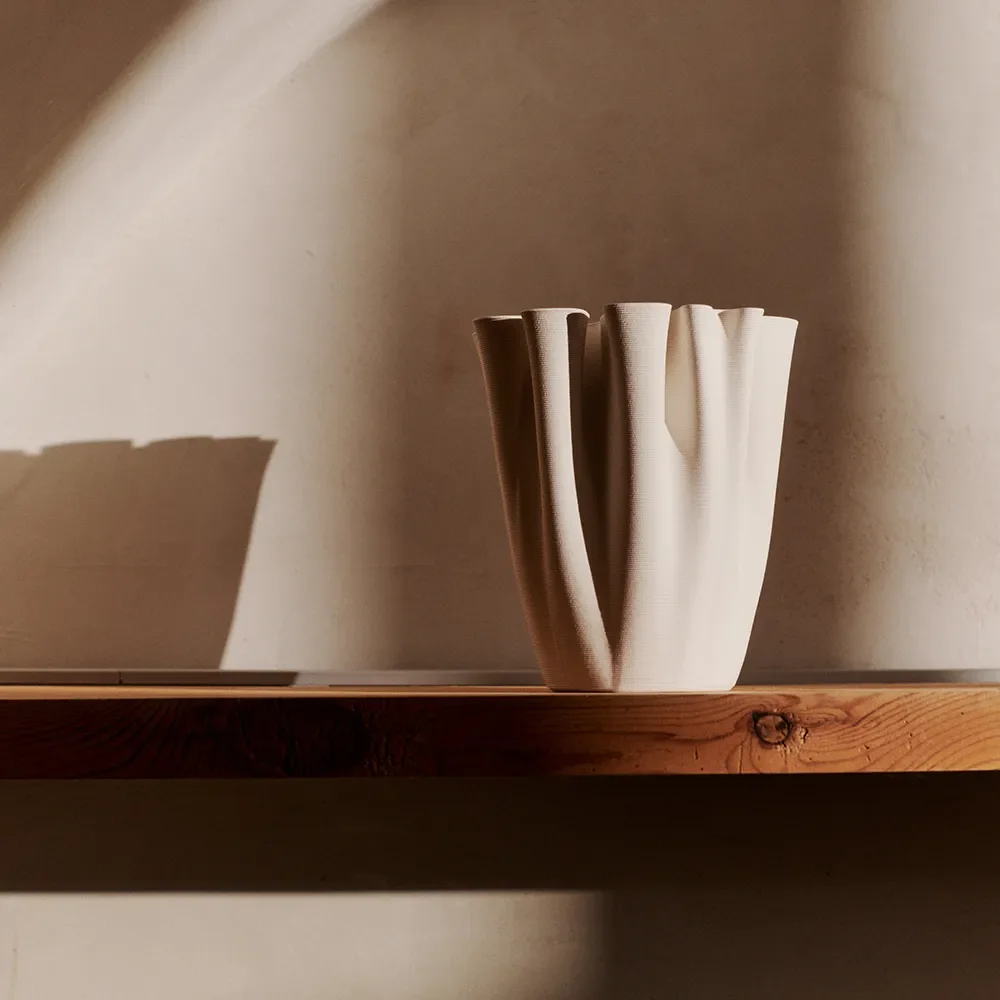 Dedali Vase - H18 - Off-white