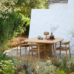 Mellow matbordgestell kvadratisk f/bordsskiva 144x144 cm Teak