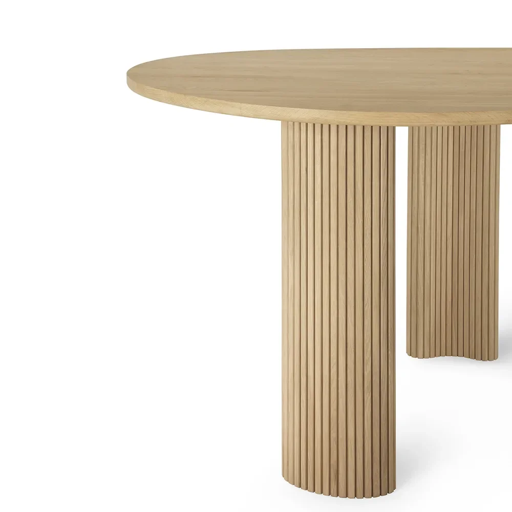 Schreibtisch aus lackierter Eiche Boomerang 200x100 cm