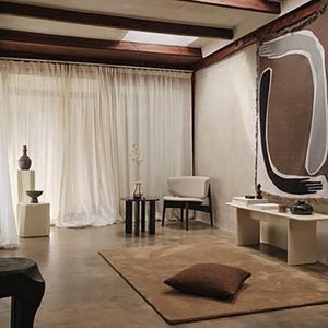 Pose Tapestry Decke Coffee