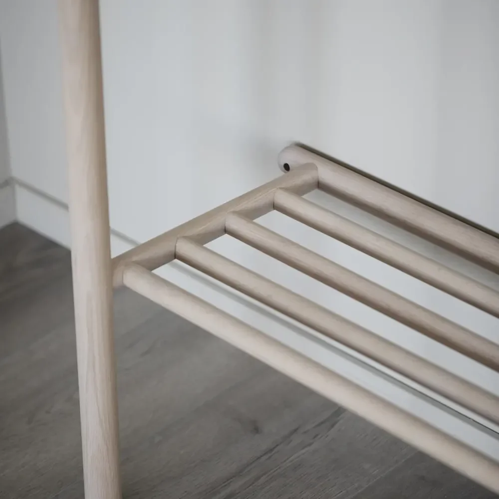 Milford Kleiderständer weiß pigmentierte Eiche