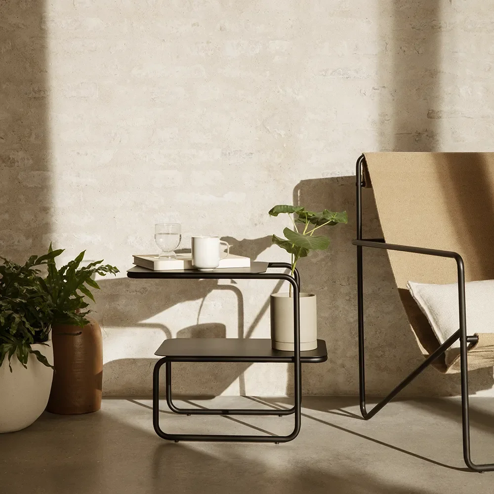 Level Beistelltisch Black