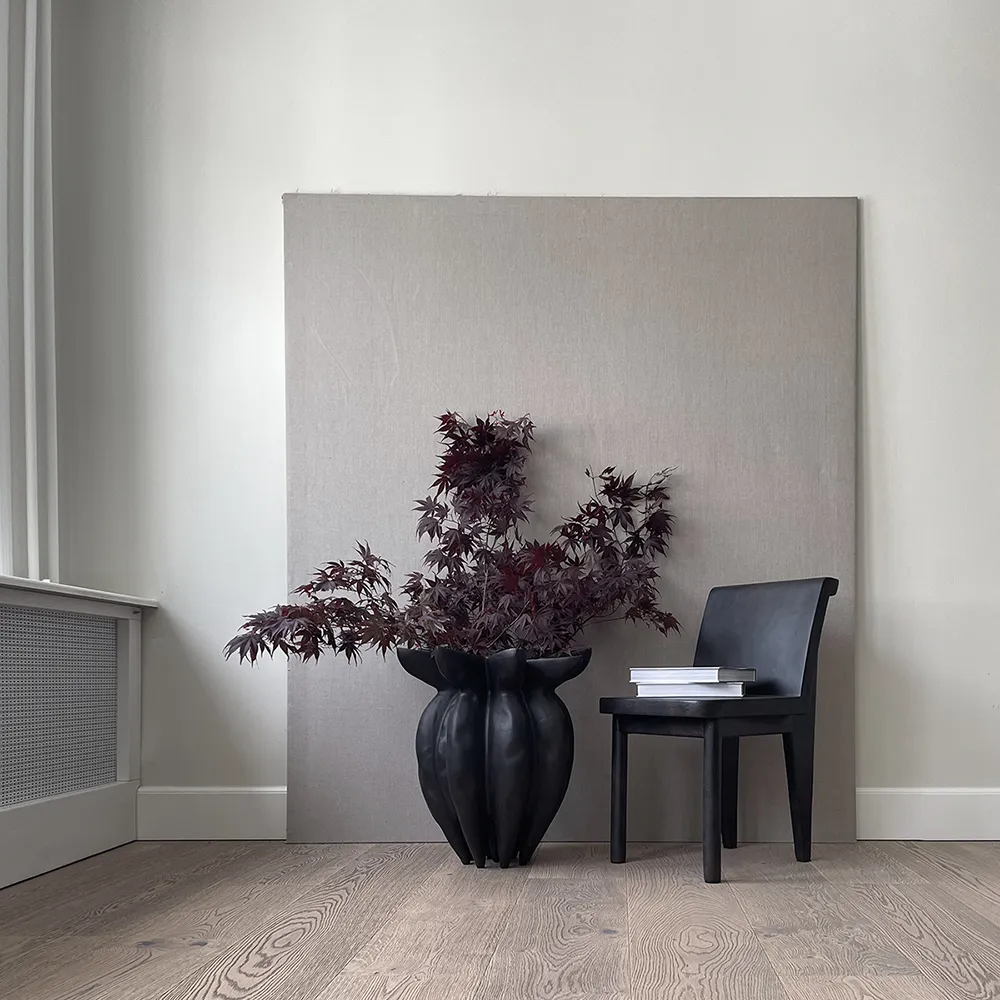 Brutus Slim Esszimmerstuhl – Kaffee