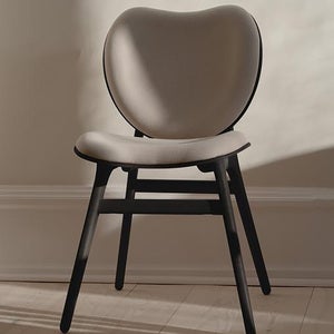 A Conversation Piece Esszimmerstuhl Black Oak/White Sands