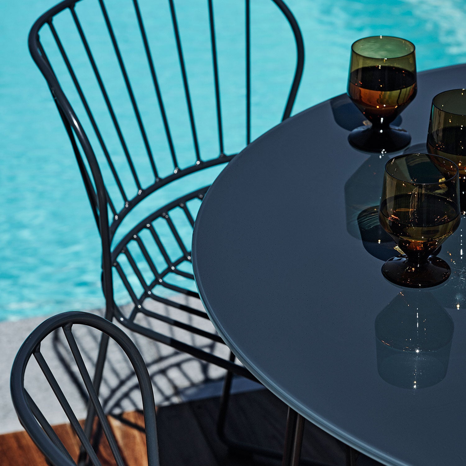 Resö Stuhl Dunkelgrau