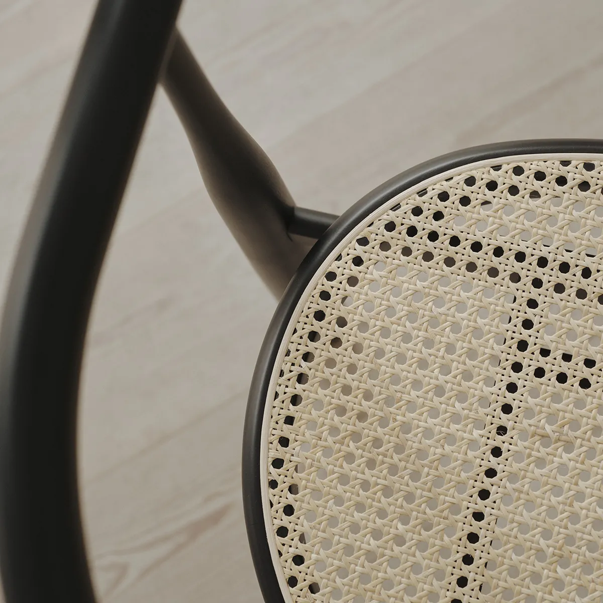 Armlehnstuhl Bukowski Rattan Black