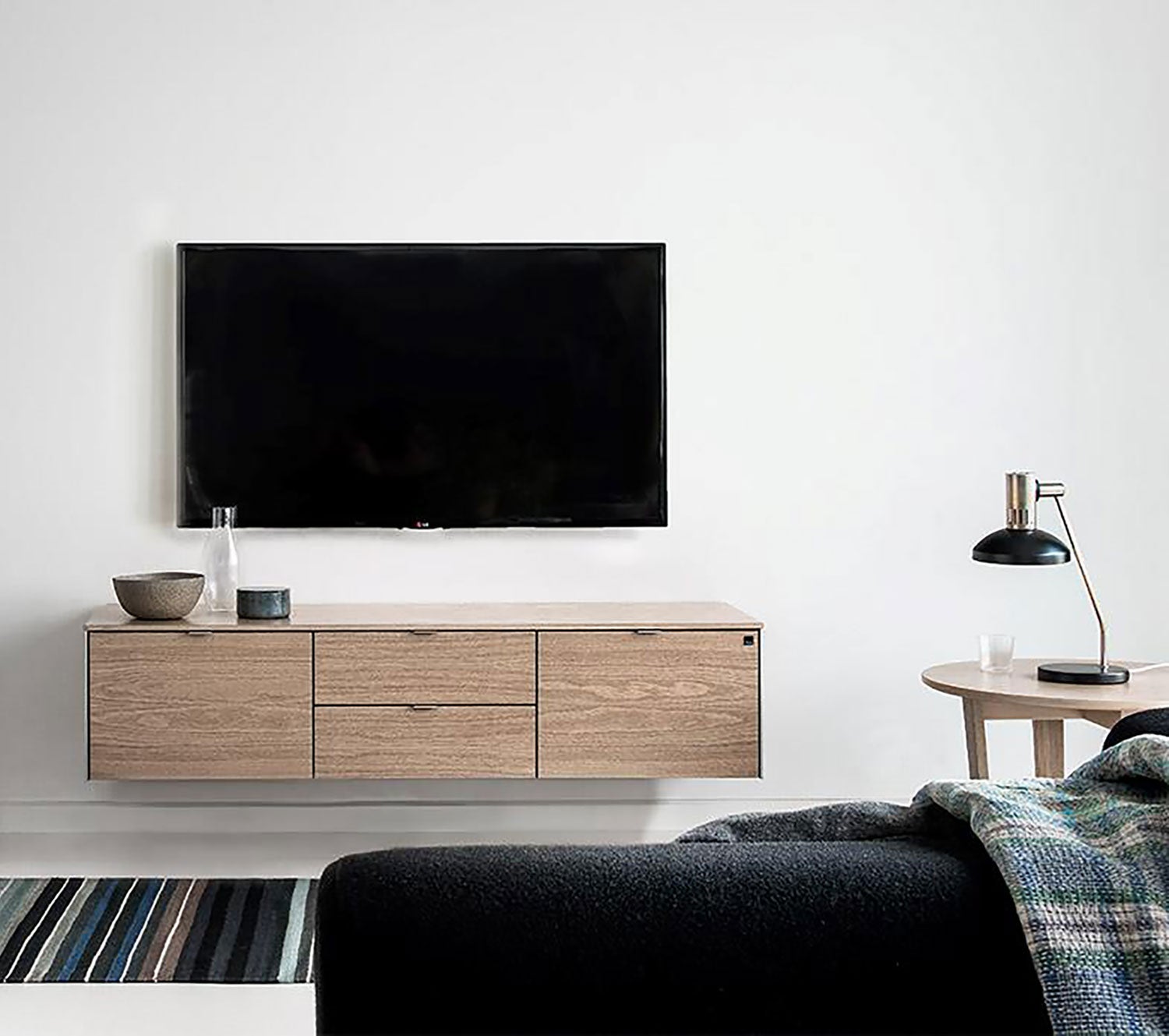 Sm931 TV-Bank Eiche Lack 146X44X40Cm 