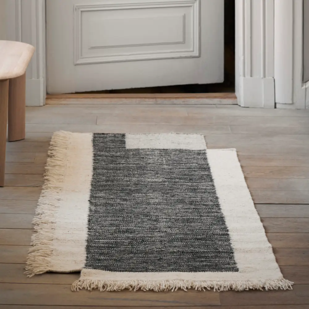 Counter Handgewebter Wollteppich 140 x 200 cm – Anthrazit/Off-White