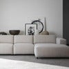 Willard Sofa 4-Sitzer mit Chaiselongue rechts Stoff Alice hellbeige