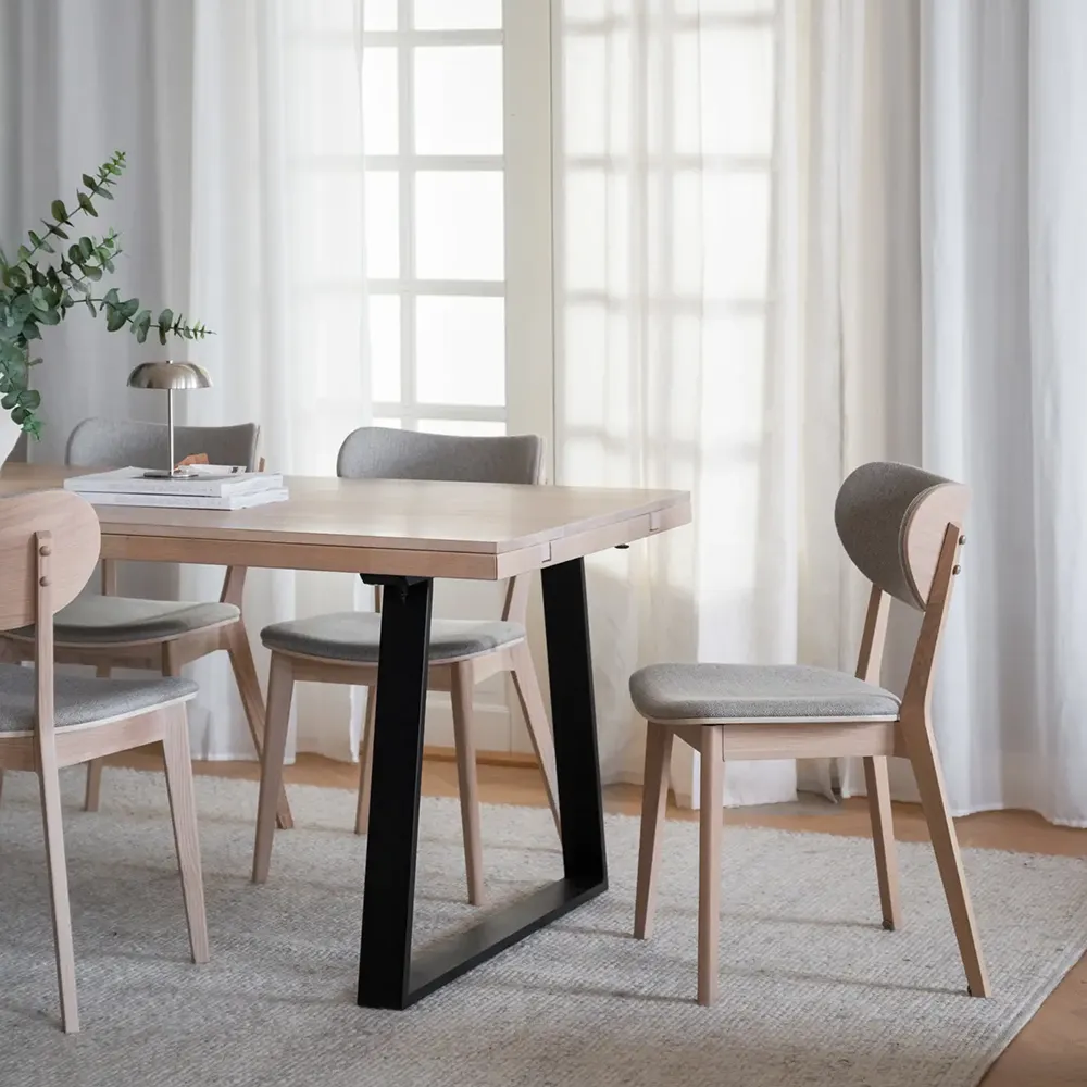 Kato Esszimmerstuhl Eiche weiß gekalkt/grau-beiger Stoff