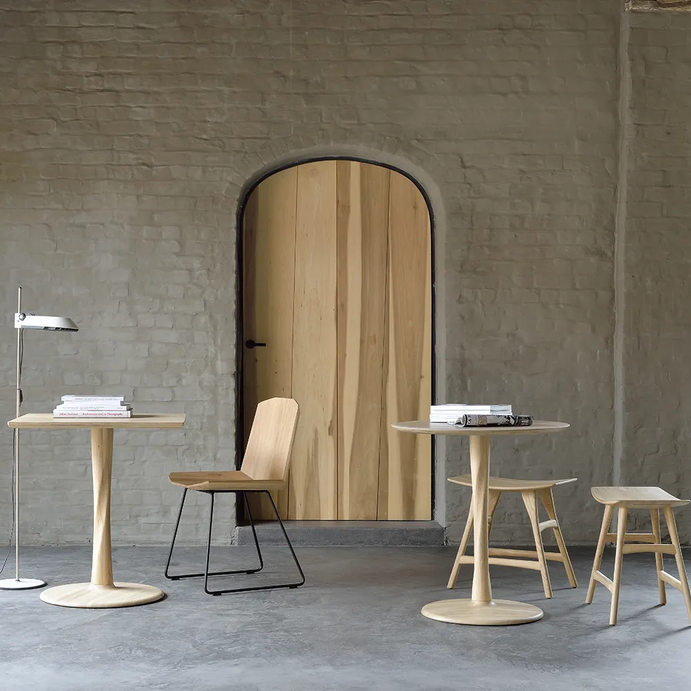 Torsion Esstisch Ø70 cm Eiche